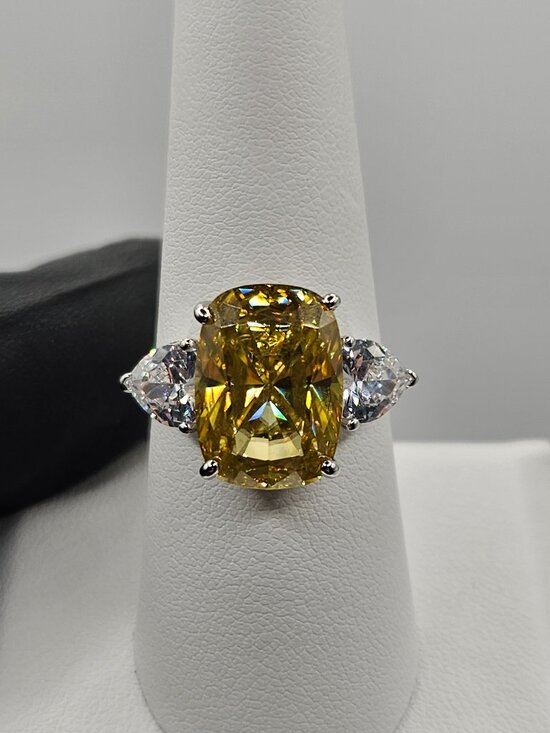 Jewelry - 925 Silver 10 CTW Cushion Yellow Moissanite 3-Stone Ring Size 7.5